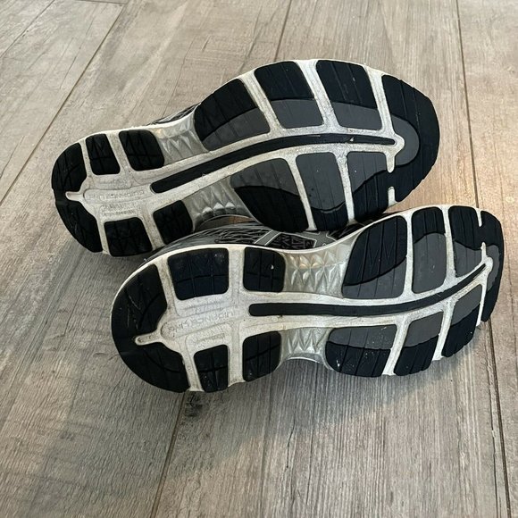 Asics Womens Gel Nimbus 18 Lite Running Shoes Black T6E5N Low Top Lace Up 7 M - Picture 4 of 5